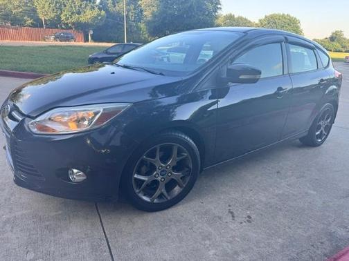 Black 2013 Ford Focus SE