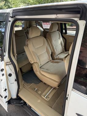 White 2010 Honda Odyssey LX