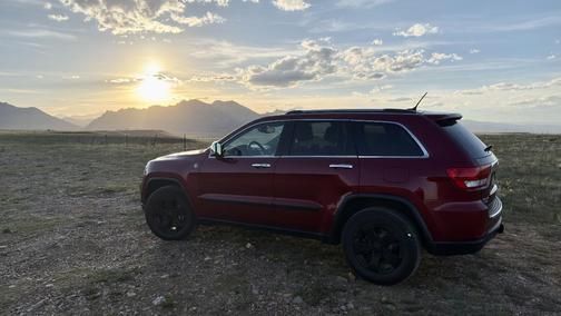 Red 2013 Jeep Grand Cherokee Limited
