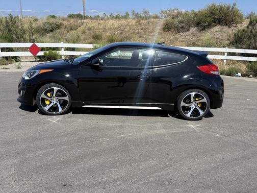 Black 2016 Hyundai Veloster Turbo