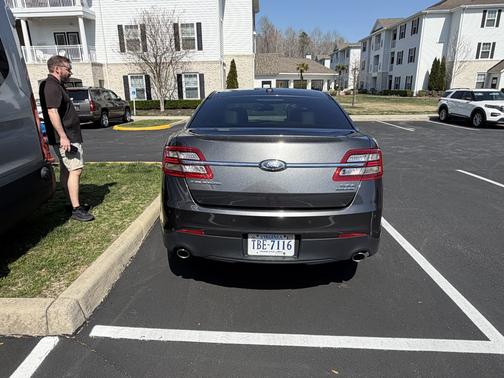 Gray 2017 Ford Taurus SEL
