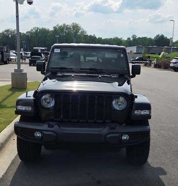 2022 Jeep Gladiator Altitude