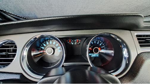2014 Ford Mustang V6