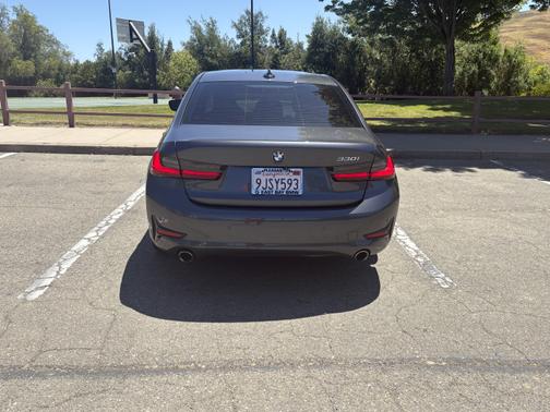 2020 BMW 330 i