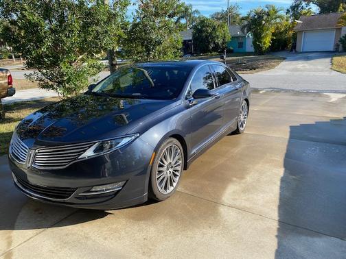 2013 Lincoln MKZ Base