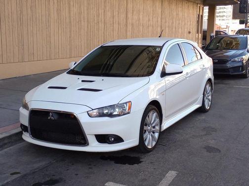 White 2010 Mitsubishi Lancer Sportback Ralliart