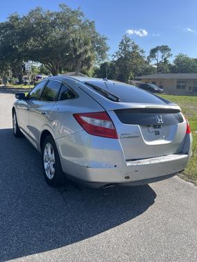 Gray 2011 Honda Accord Crosstour EX-L