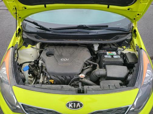 Green 2012 Kia Rio5 EX