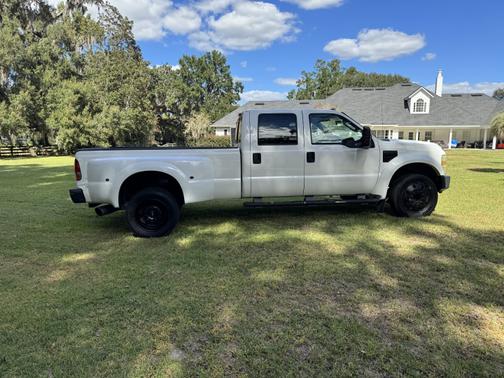 2008 Ford F-450 Lariat Crew Cab Super Duty