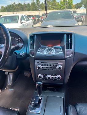 Photo 3 of 6 of 2014 Nissan Maxima SV