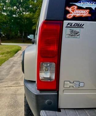 Beige 2007 Hummer H3 Base