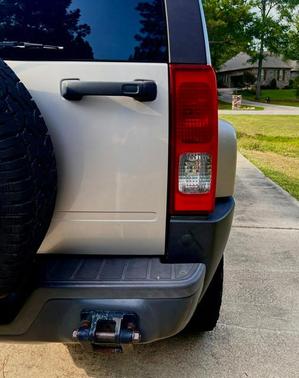 Beige 2007 Hummer H3 Base