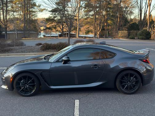 2024 Toyota GR86 Premium