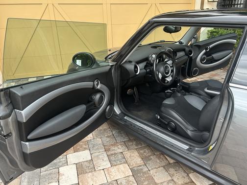 2010 MINI Cooper S Base