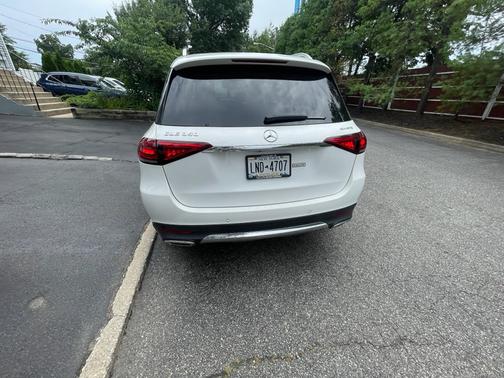 White 2021 Mercedes-Benz GLE 350 4MATIC