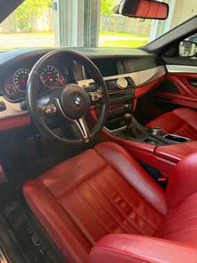 Black 2016 BMW M5 Base
