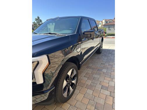 2023 Ford F-150 Lightning Platinum