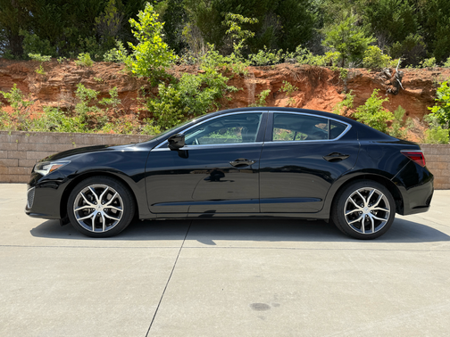 Black 2019 Acura ILX Premium Package