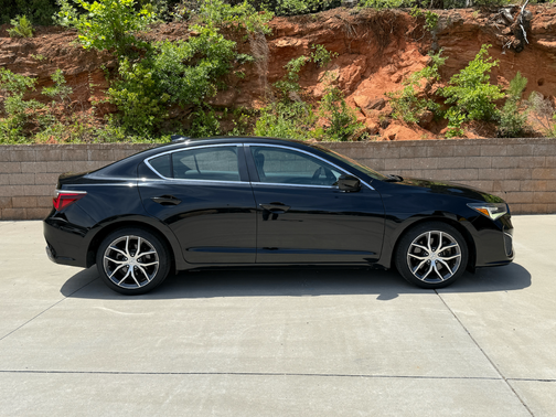 Black 2019 Acura ILX Premium Package