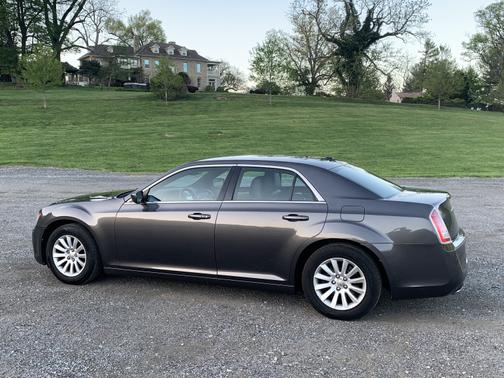 2014 Chrysler 300 Base