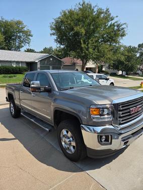 Gray 2017 GMC Sierra 2500 SLT