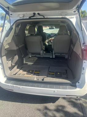 2011 Toyota Sienna XLE