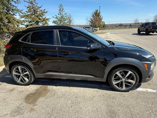 Black 2018 Hyundai KONA Limited