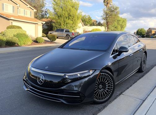 Gray 2024 Mercedes-Benz EQS 580 4MATIC
