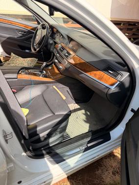 White 2011 BMW 550 i