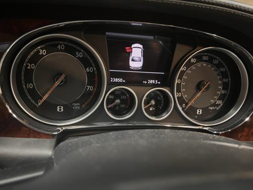 Photo 1 of 11 of 2015 Bentley Flying Spur W12
