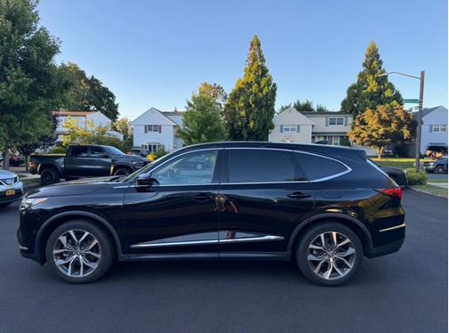 Black 2023 Acura MDX Technology Package
