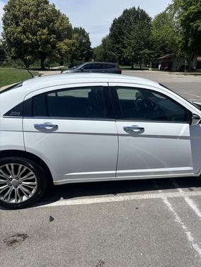 2012 Chrysler 200 Limited