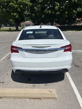2012 Chrysler 200 Limited