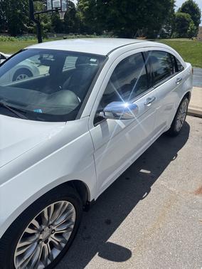 2012 Chrysler 200 Limited