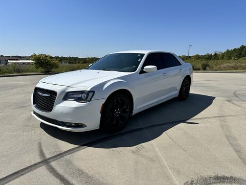 2019 Chrysler 300 S