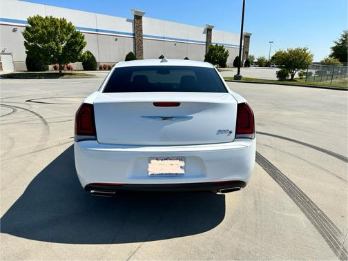 2019 Chrysler 300 S