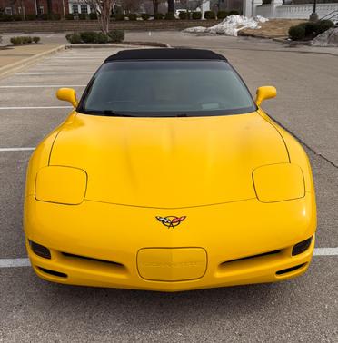 2004 Chevrolet Corvette Base