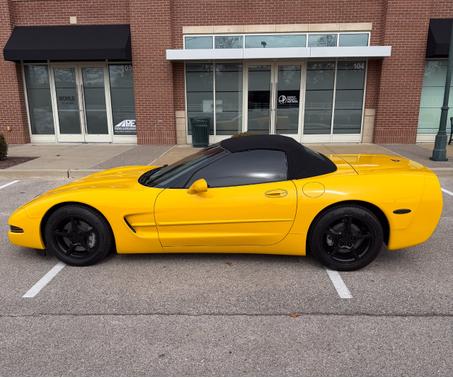 2004 Chevrolet Corvette Base