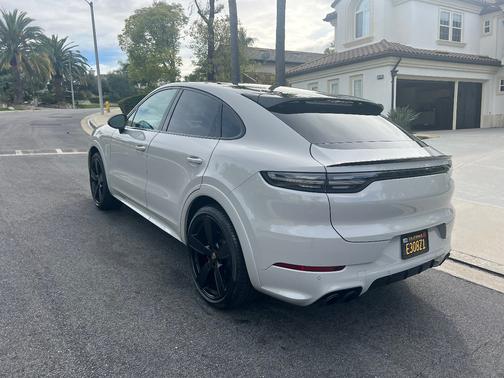 2022 Porsche Cayenne Cayenne GTS