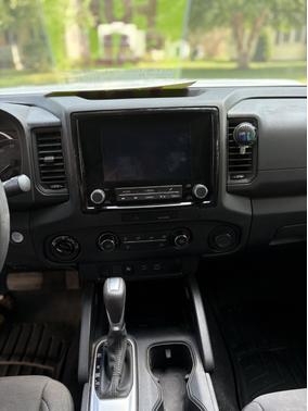 2022 Nissan Frontier S