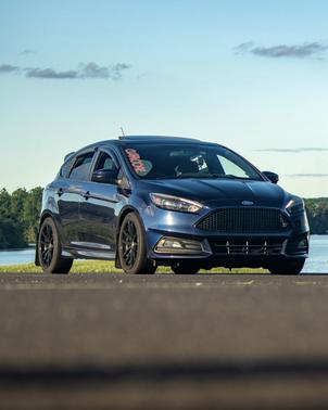2017 Ford Focus ST Base