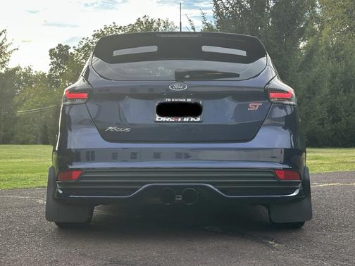 2017 Ford Focus ST Base
