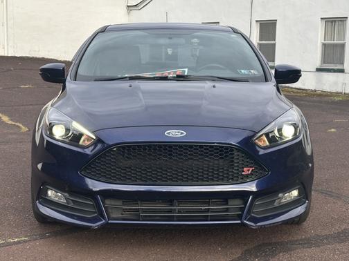 2017 Ford Focus ST Base