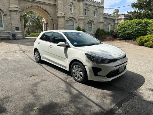White 2022 Kia Rio S