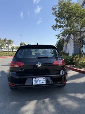 2016 Volkswagen e-Golf SE