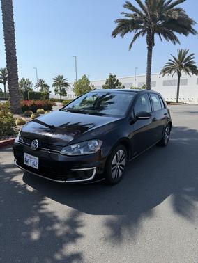 2016 Volkswagen e-Golf SE
