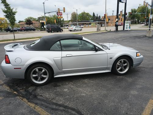 2001 Ford Mustang GT