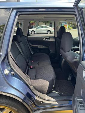 Blue 2011 Subaru Forester 2.5 X Premium