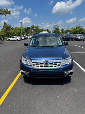 Blue 2011 Subaru Forester 2.5 X Premium