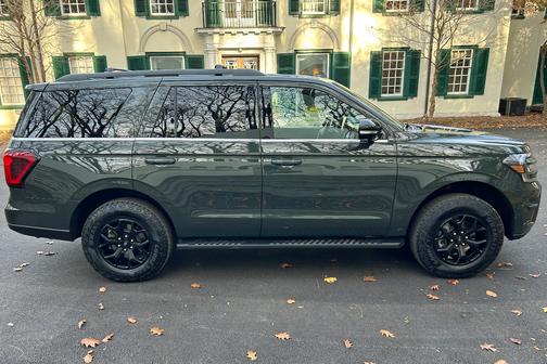 Green 2023 Ford Expedition Timberline